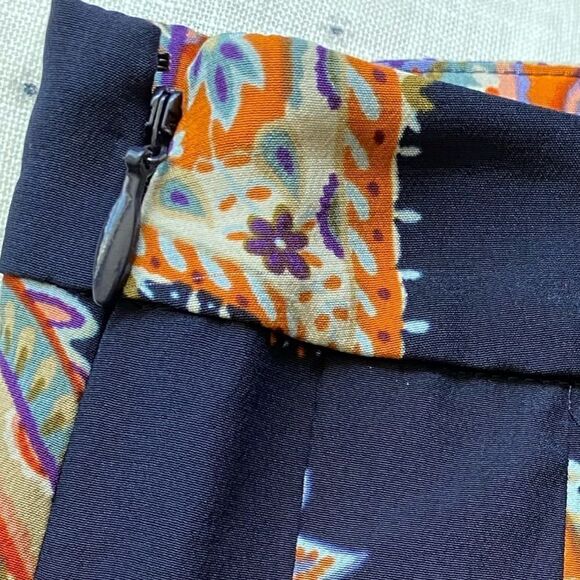 Tory Burch Etno Silk Paisley Printed Pleated Skirt Womens Size 4 Navy/Orange EUC - Picture 10 of 10